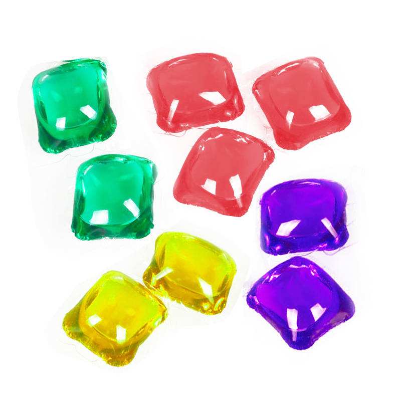 多少年以来,日化行业的洗涤类目都可以说稳定至极,长期都是由皂、粉、液这么几大样统治市场,连洗衣液都可以算是最“新”的品类了。不过,相关企业也不是没有在努力创新,比如,他们就发明出了“洗衣凝珠”这么个新玩意。 威尼斯游戏官网